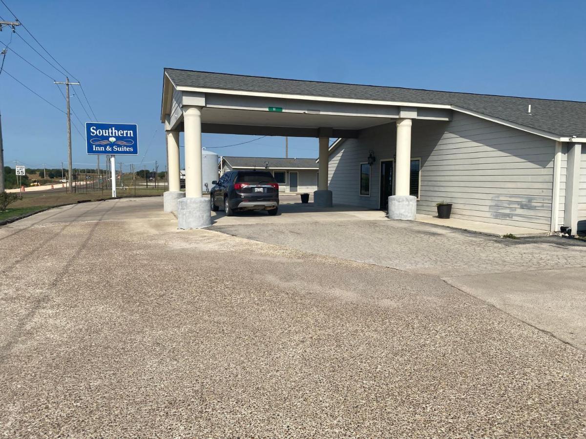 Southern Inns And Suites Now Offering Rv Spaces For Rent Yorktown ภายนอก รูปภาพ