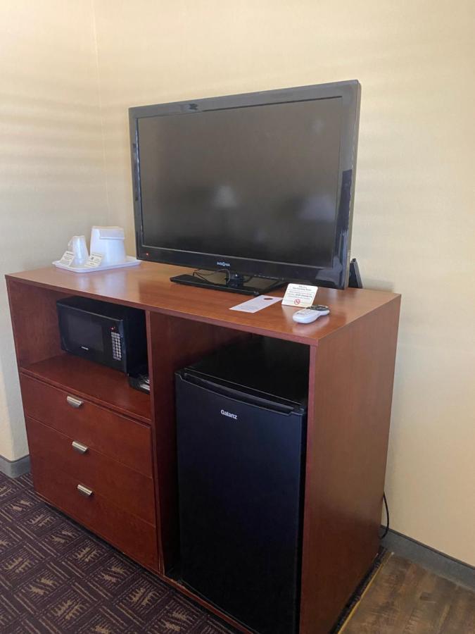 Southern Inns And Suites Now Offering Rv Spaces For Rent Yorktown ภายนอก รูปภาพ