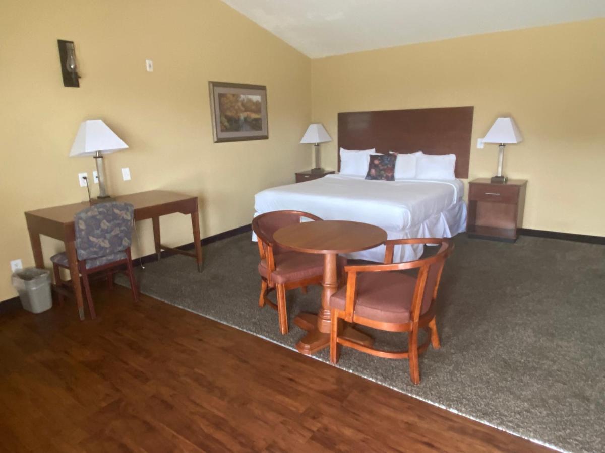 Southern Inns And Suites Now Offering Rv Spaces For Rent Yorktown ภายนอก รูปภาพ