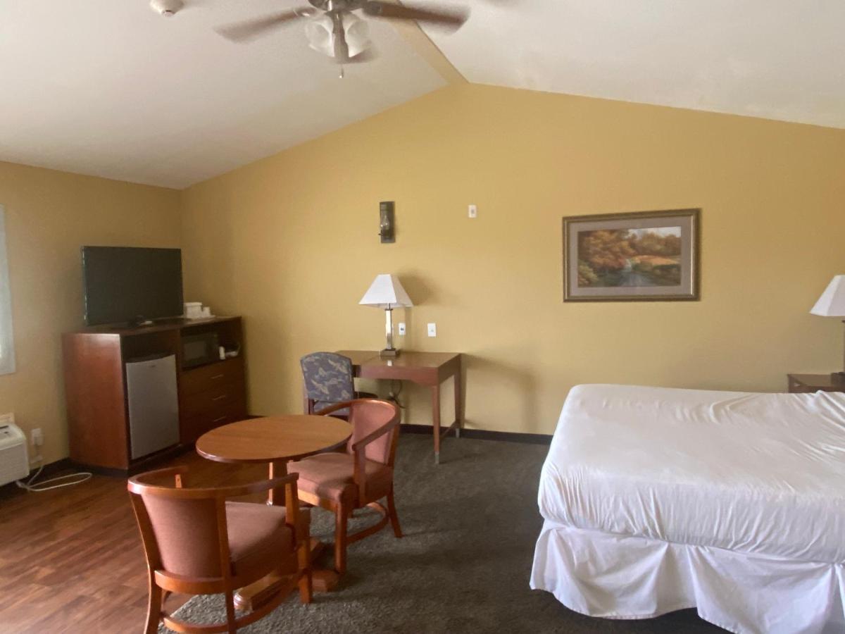 Southern Inns And Suites Now Offering Rv Spaces For Rent Yorktown ภายนอก รูปภาพ